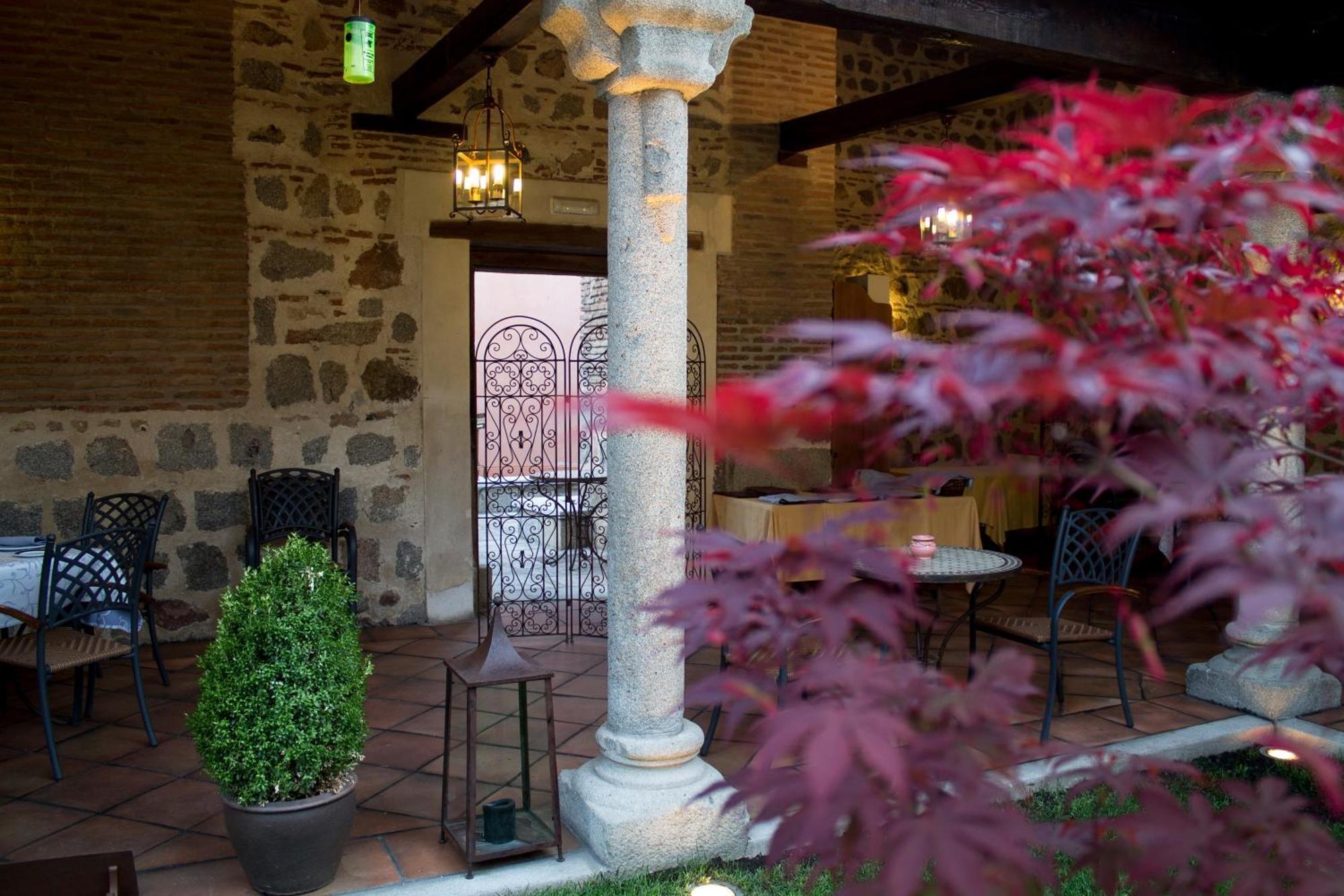 Hotel Las Cancelas Avila Bagian luar foto